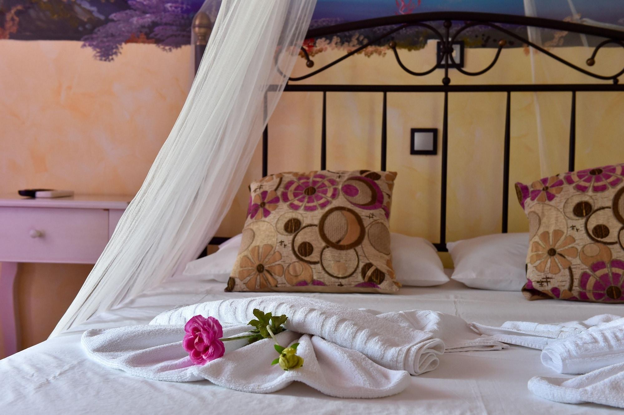 Aphrodite Boutique Hotel Alikí Esterno foto