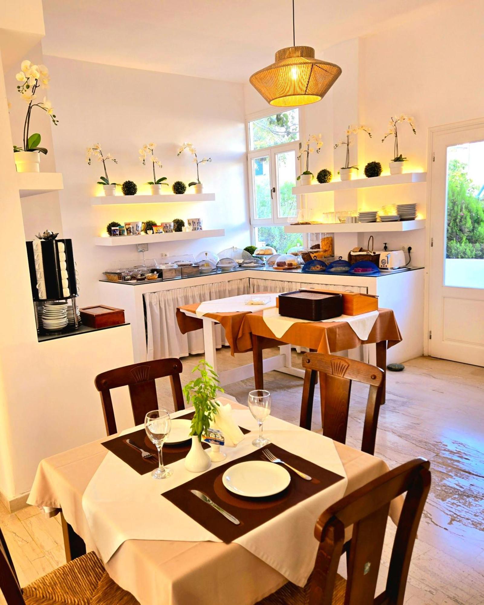 Aphrodite Boutique Hotel Alikí Esterno foto